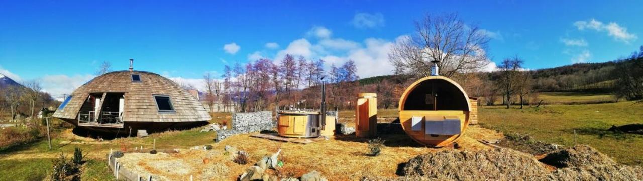 Au-Dela Des Nuages, Maison D'Hotes Insolite & Spa Aubessagne Екстериор снимка
