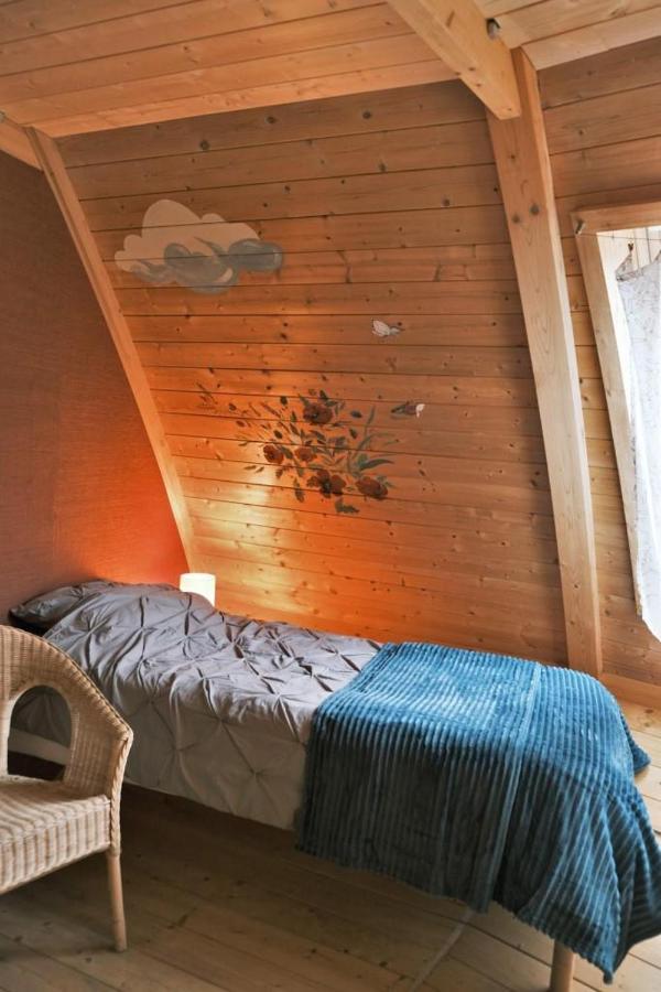 Au-Dela Des Nuages, Maison D'Hotes Insolite & Spa Aubessagne Екстериор снимка