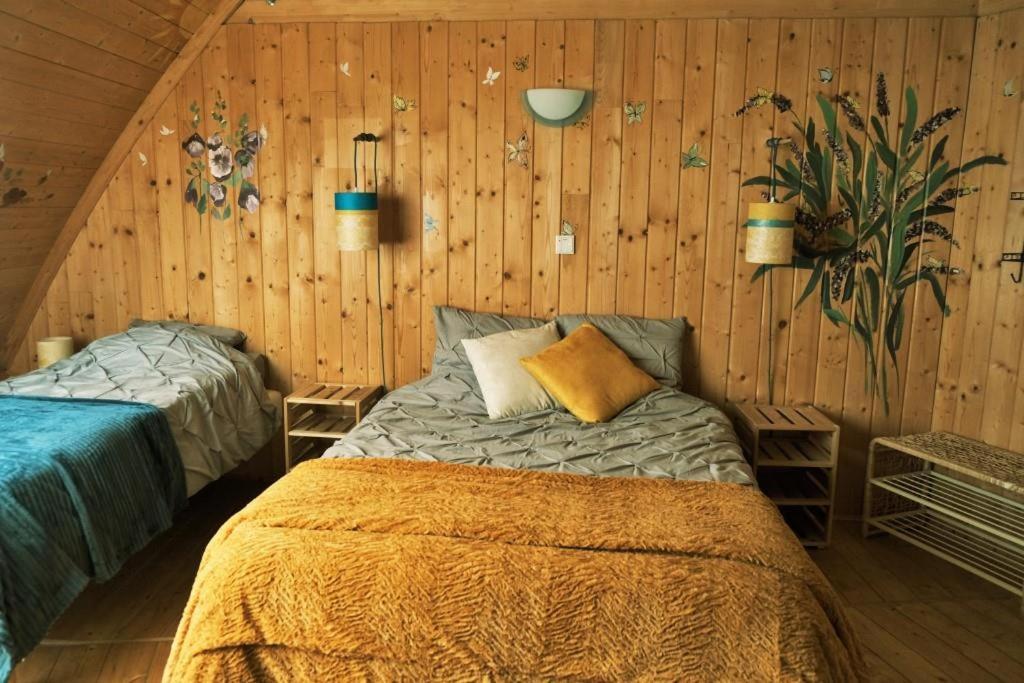 Au-Dela Des Nuages, Maison D'Hotes Insolite & Spa Aubessagne Екстериор снимка