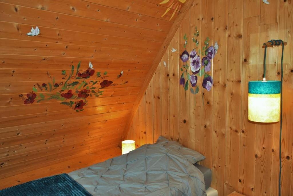 Au-Dela Des Nuages, Maison D'Hotes Insolite & Spa Aubessagne Екстериор снимка