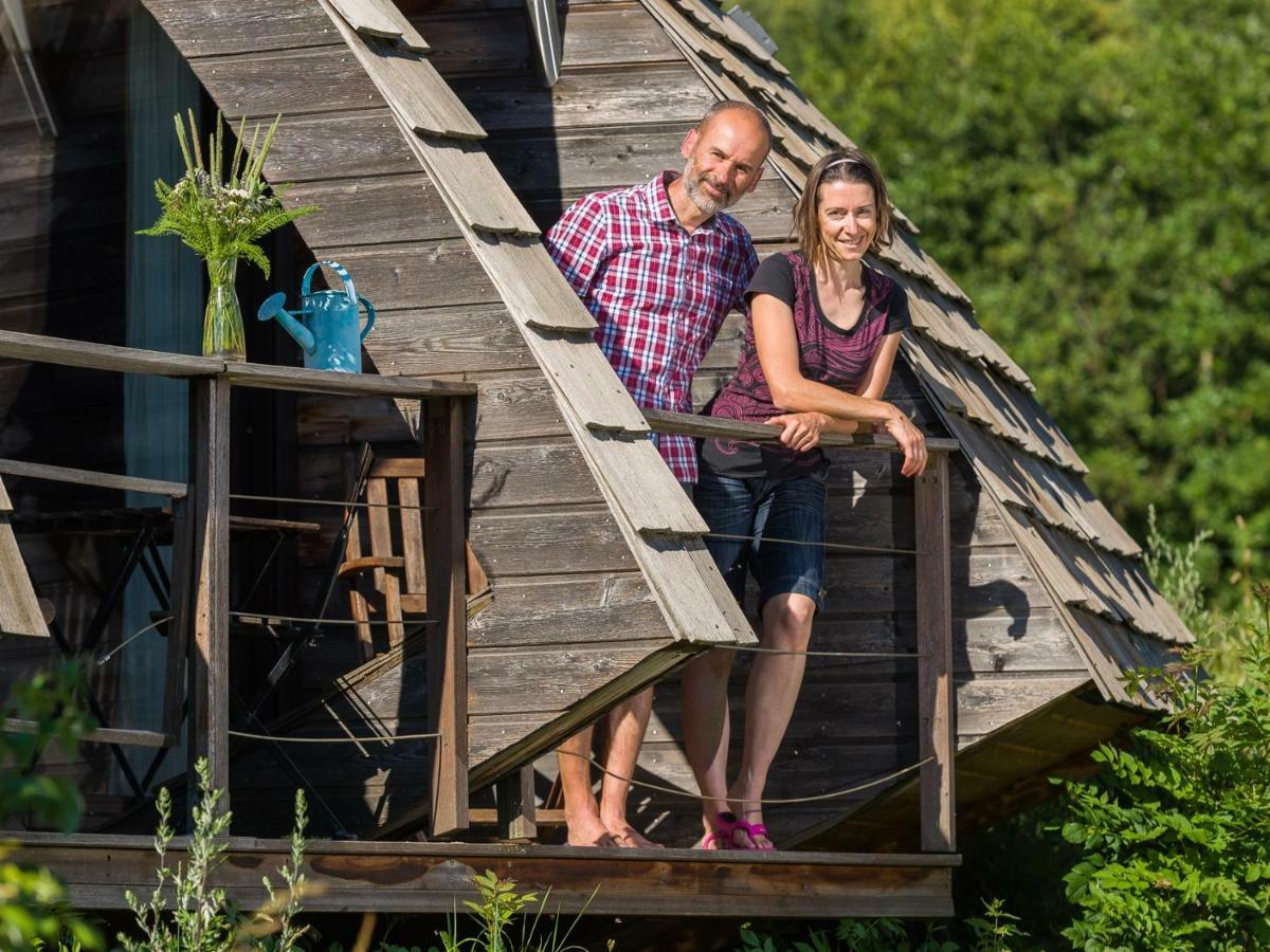 Au-Dela Des Nuages, Maison D'Hotes Insolite & Spa Aubessagne Екстериор снимка